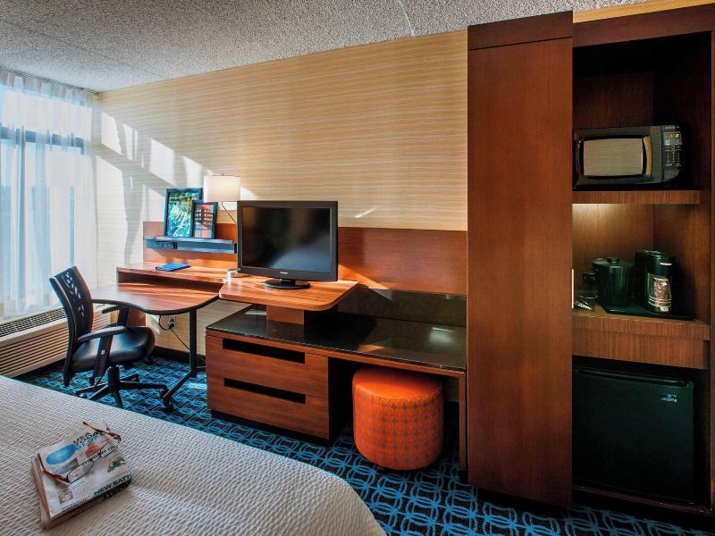Fairfield Inn East Rutherford Meadowlands image
