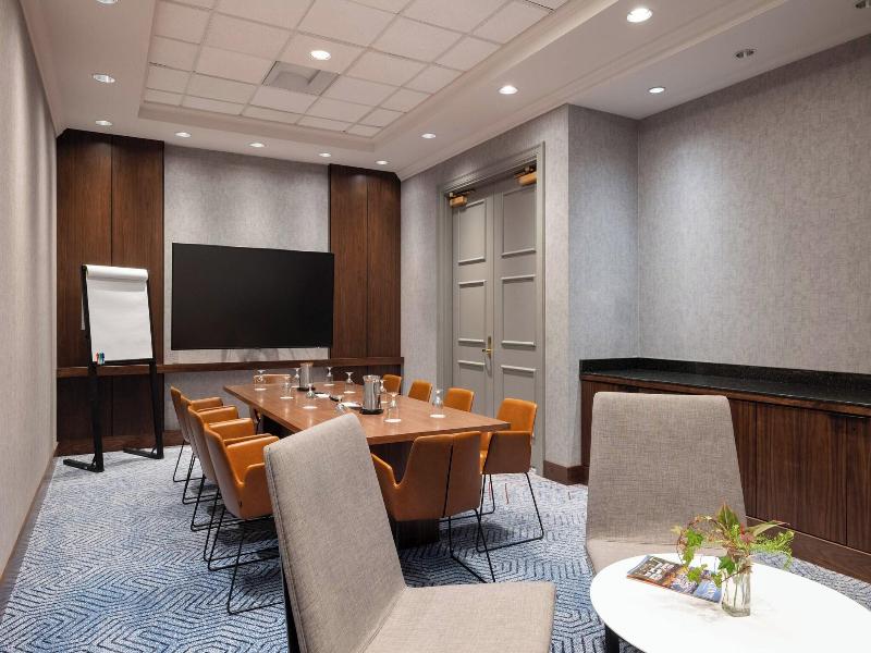 Mystic Marriott Hotel & Spa image