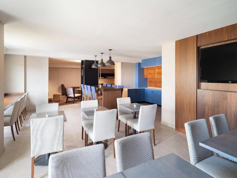 Mystic Marriott Hotel & Spa image