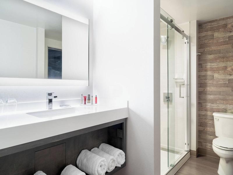 Mystic Marriott Hotel & Spa image