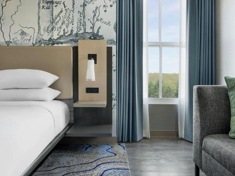 Mystic Marriott Hotel & Spa image