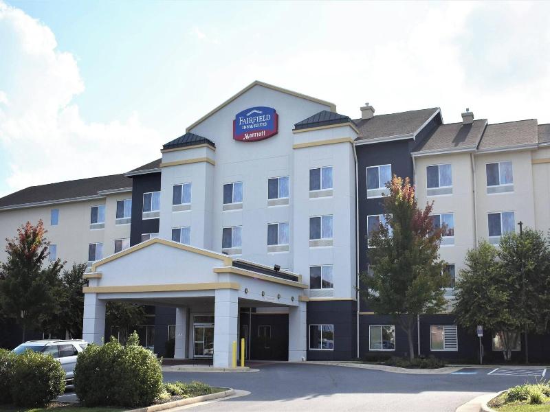 Fairfield Inn & Suites Strasburg Shenandoah Valley image