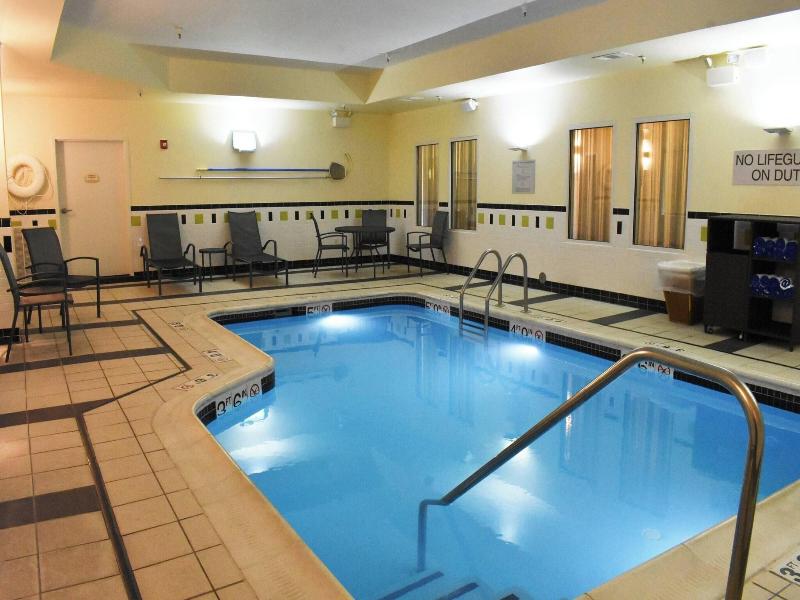 Fairfield Inn & Suites Strasburg Shenandoah Valley image