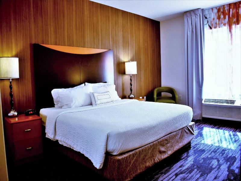 Fairfield Inn & Suites Strasburg Shenandoah Valley image