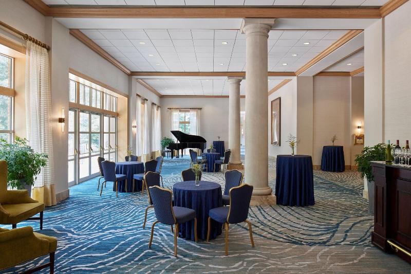 Westfields Marriott Washington Dulles image
