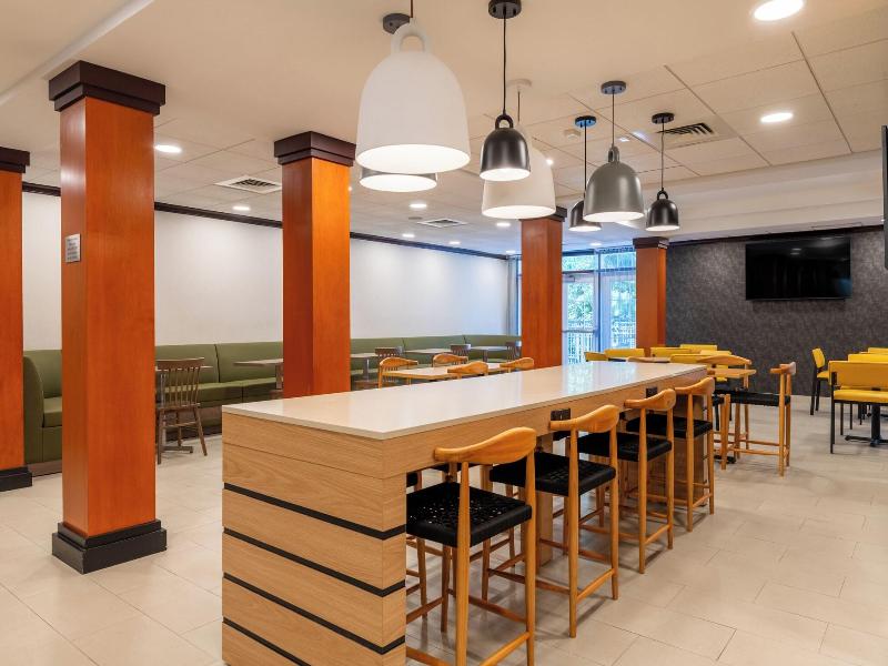Fairfield Inn & Suites Hooksett image