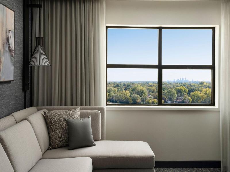 Minneapolis Marriott Northwest image