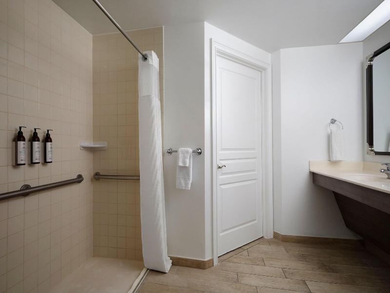 Marriott's Ocean Pointe image