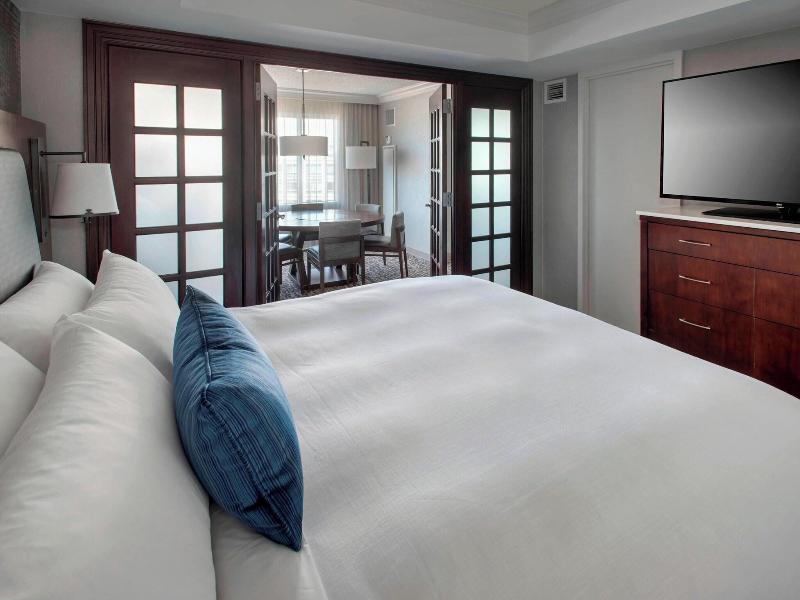 Philadelphia Marriott West image