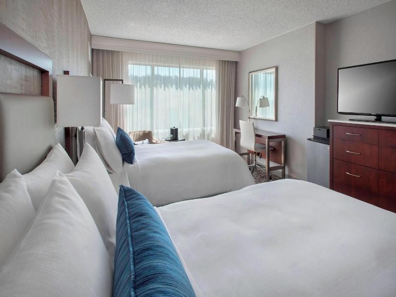 Philadelphia Marriott West image
