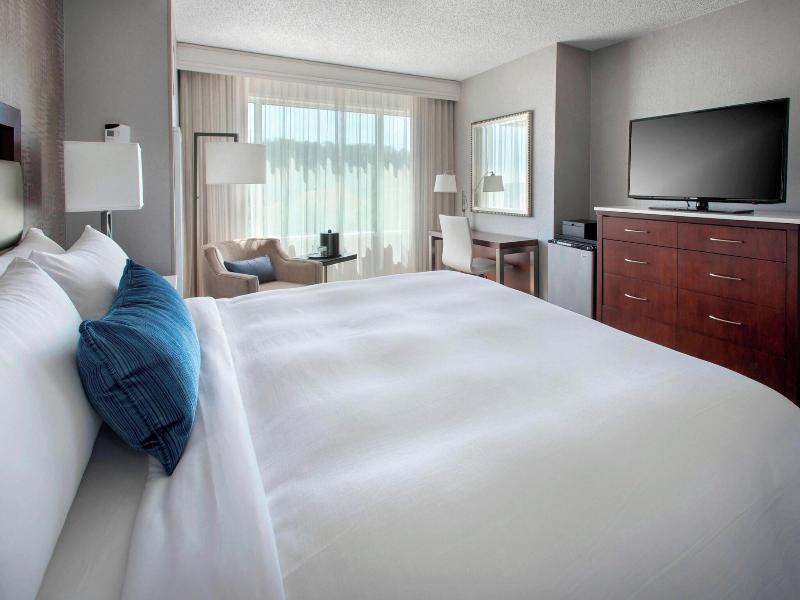 Philadelphia Marriott West image