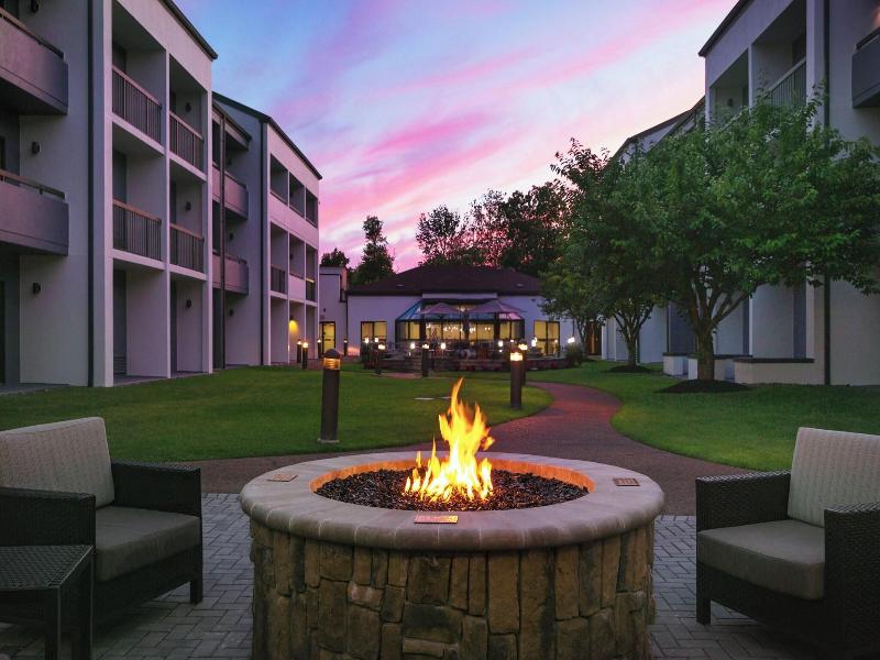 Courtyard Philadelphia Willow Grove image