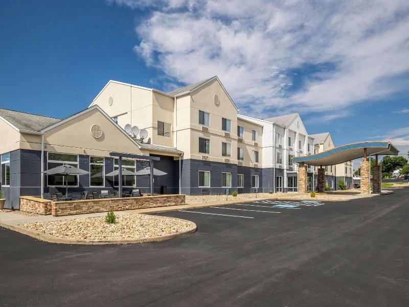 Fairfield Inn & Suites Butler image