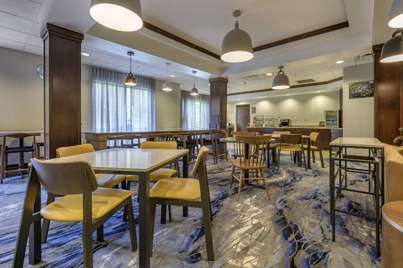 Fairfield Inn & Suites Slippery Rock image