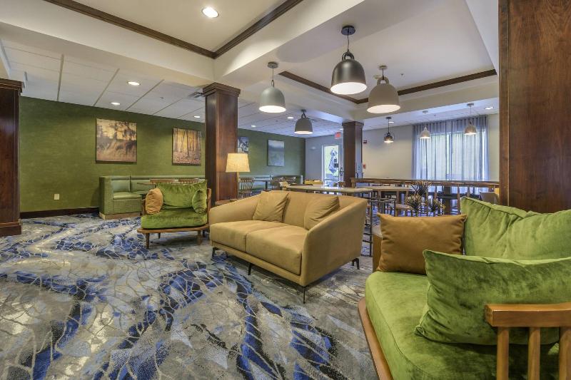 Fairfield Inn & Suites Slippery Rock image