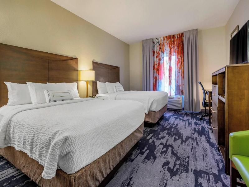 Fairfield Inn & Suites Slippery Rock image