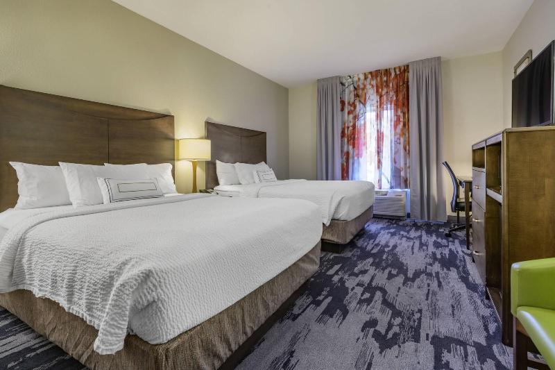 Fairfield Inn & Suites Slippery Rock image