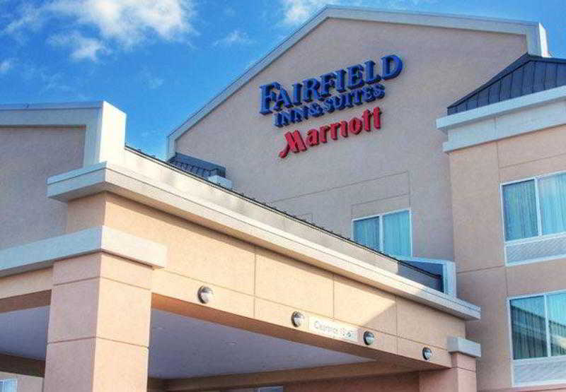 Fairfield Inn AND Suites Huntingdon Route 22/Raystow