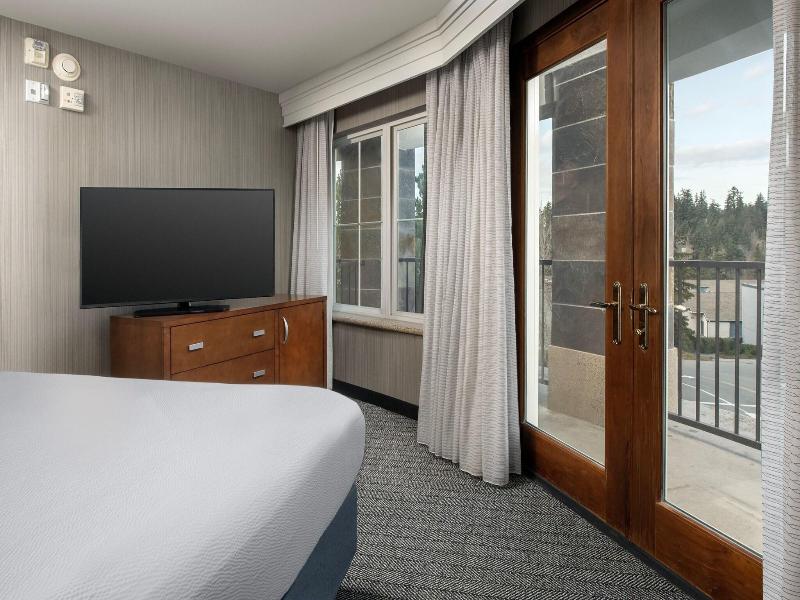Courtyard Seattle Kirkland image