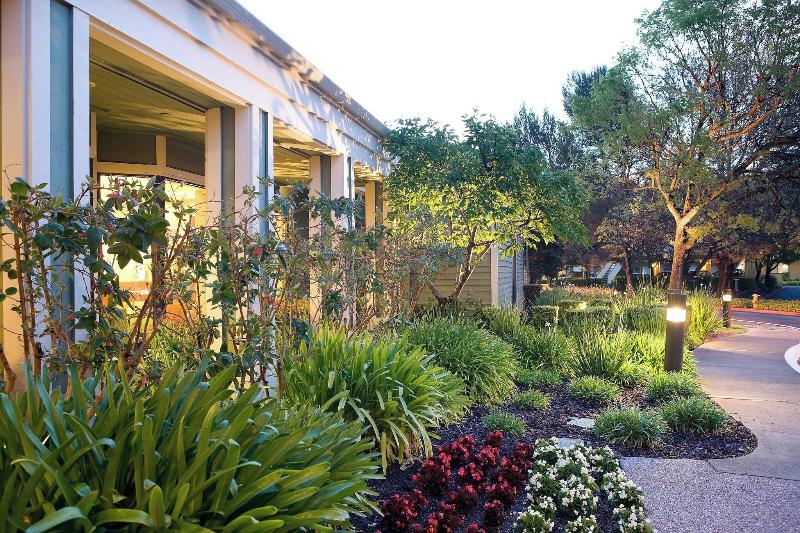 Courtyard San Francisco Larkspur Landing/Marin Cou image