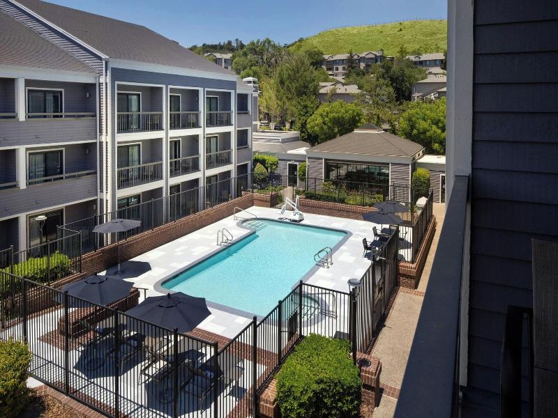 Courtyard San Francisco Larkspur Landing/Marin Cou image
