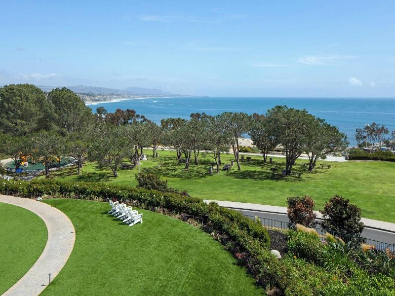 Laguna Cliffs Marriott Resort & Spa image