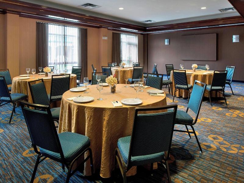 Courtyard Basking Ridge image