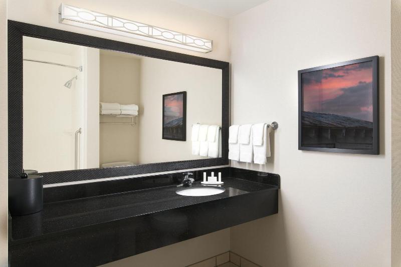 Fairfield Inn & Suites Knoxville West image