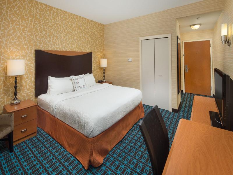 Fairfield Inn & Suites Knoxville West image