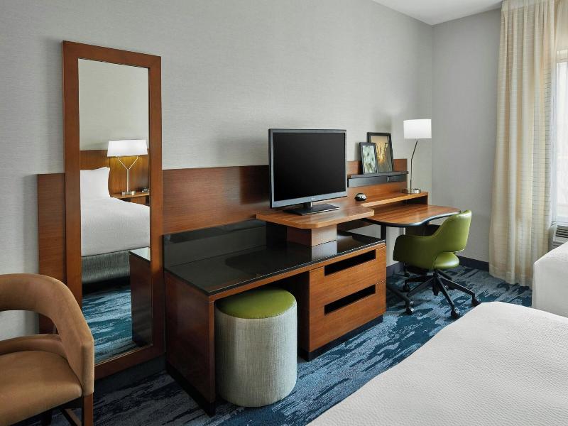Fairfield Inn & Suites Knoxville West image
