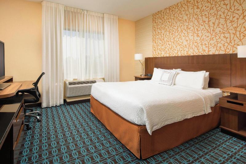 Fairfield Inn & Suites Knoxville West image