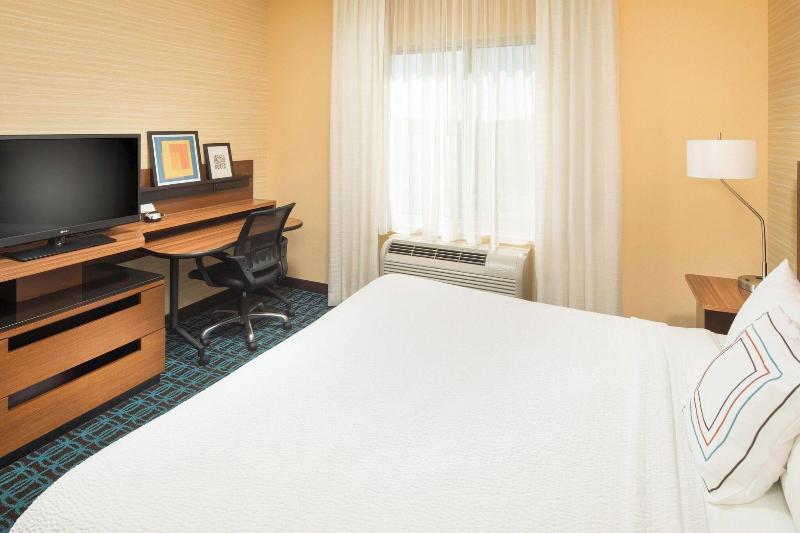 Fairfield Inn & Suites Knoxville West image