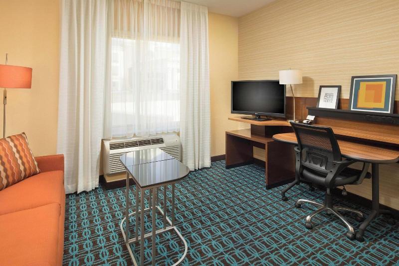 Fairfield Inn & Suites Knoxville West image
