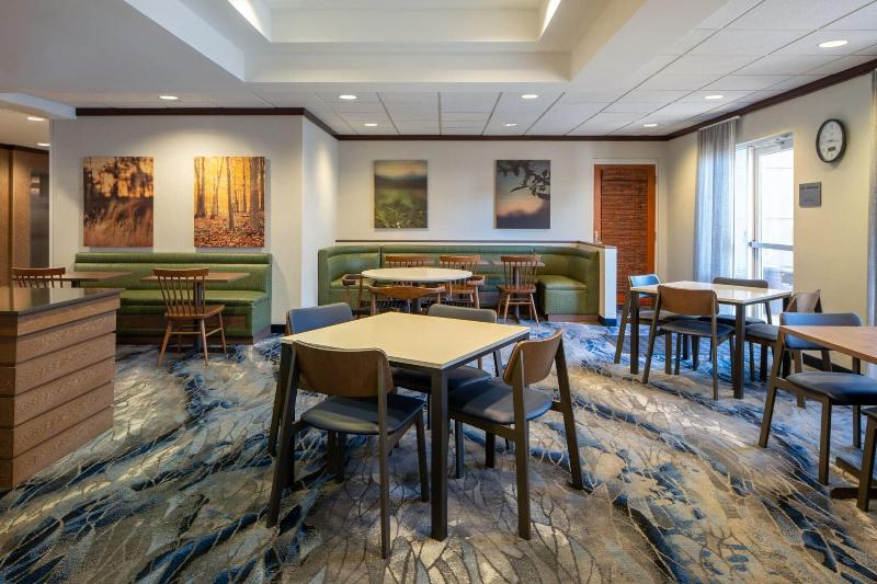 Fairfield Inn & Suites Fort Walton Beach-Eglin AFB image