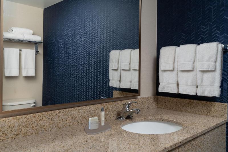 Fairfield Inn & Suites Fort Walton Beach-Eglin AFB image