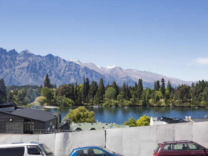 33 Lomond Lodge image