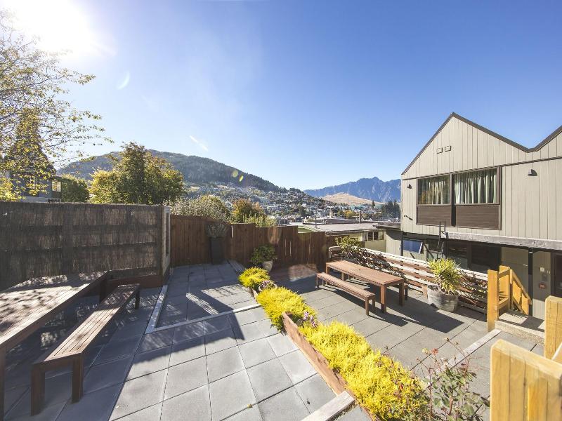 33 Lomond Lodge image