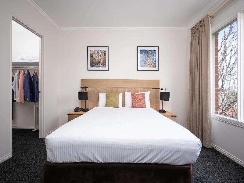 3 Queen Beds, Efficiency, Suite, Nonsmoking, Upgrade