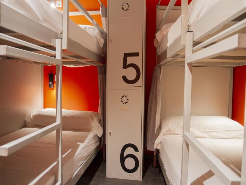 room00 Valencia Hostel image