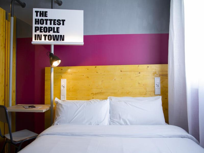 room00 Valencia Hostel image