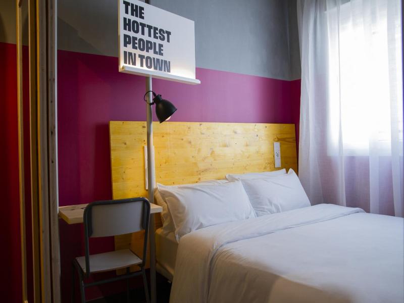 room00 Valencia Hostel image