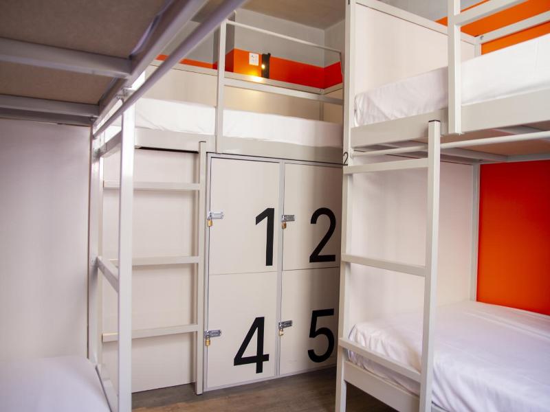 room00 Valencia Hostel image