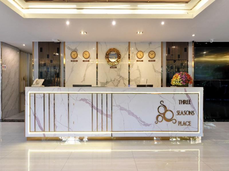 Three Seasons Place Hotel Bangkok image