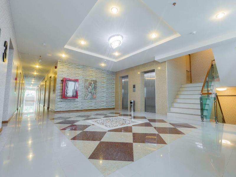 Three Seasons Place Hotel Bangkok image