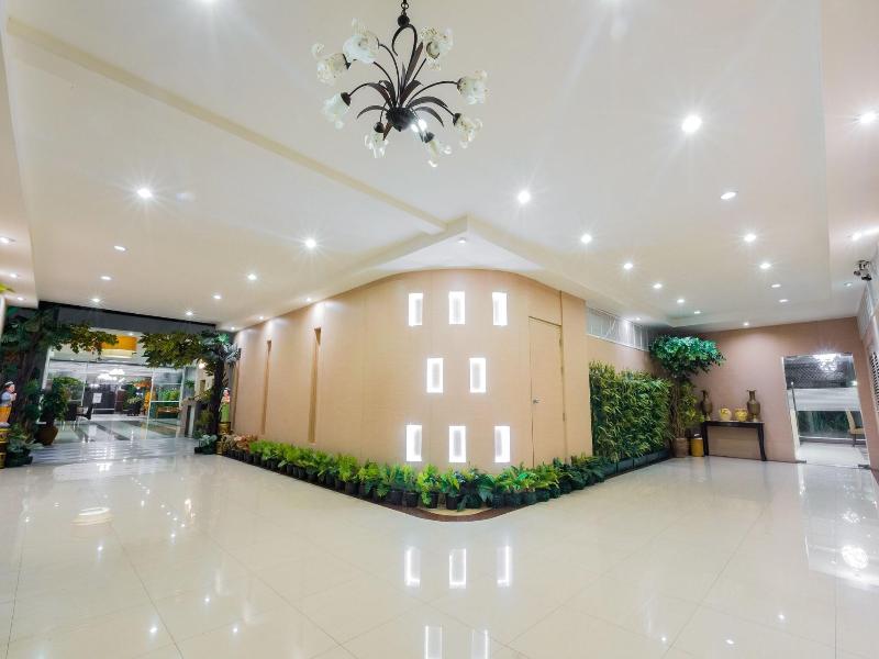 Three Seasons Place Hotel Bangkok image