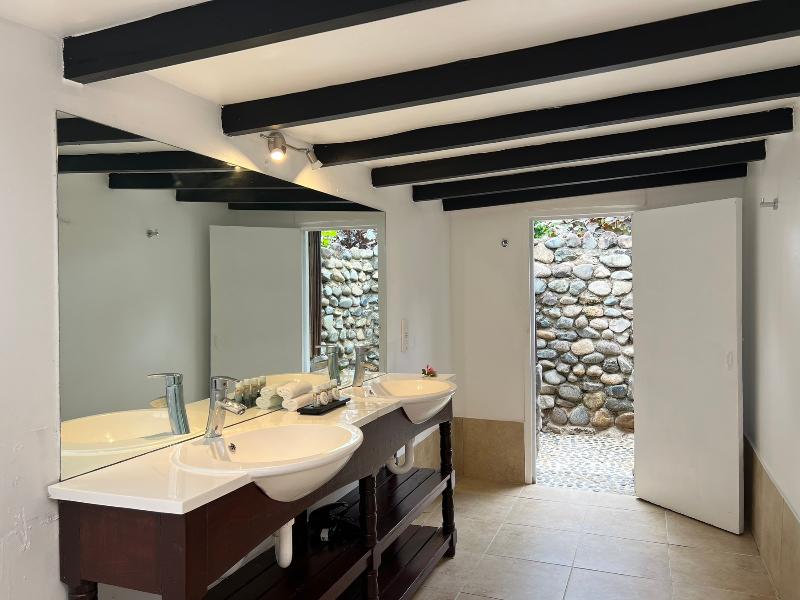 Crusoe's Retreat image