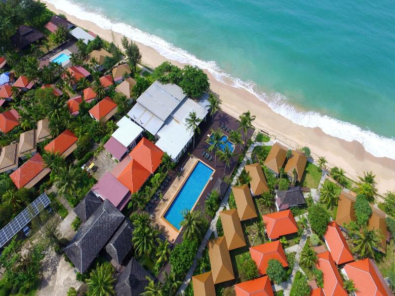 Nakara Longbeach Resort