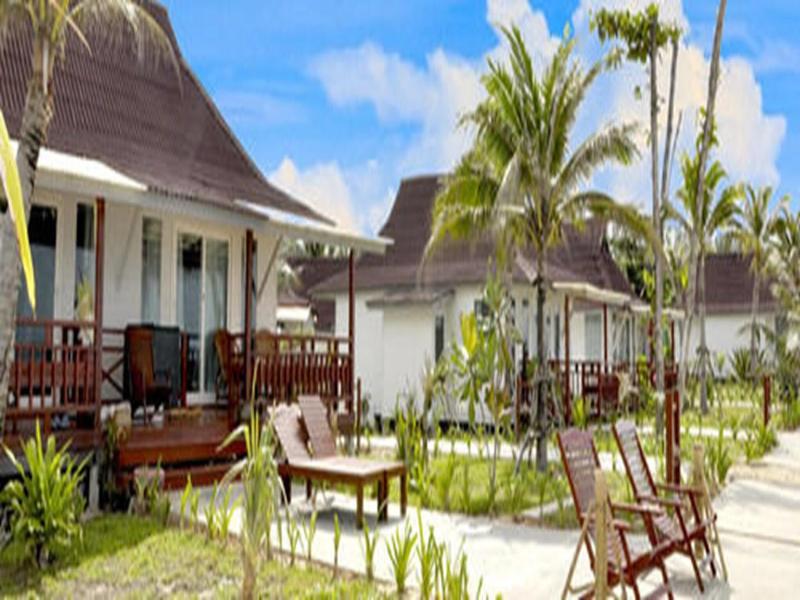 Nakara Longbeach Resort