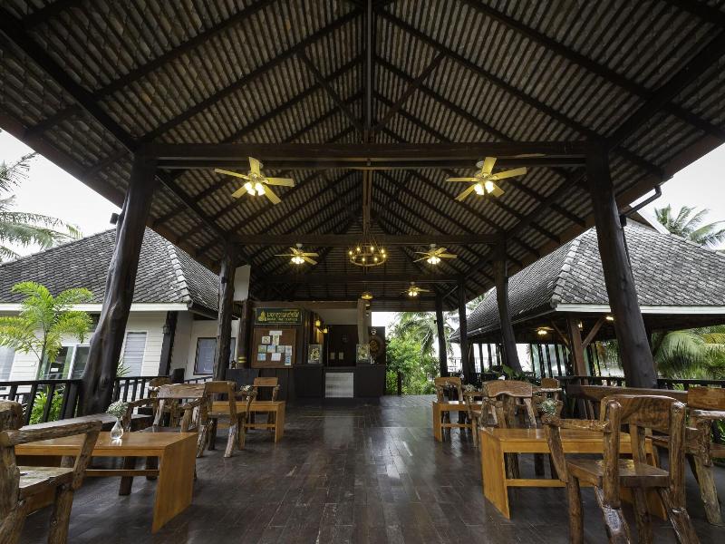 Nakara Longbeach Resort