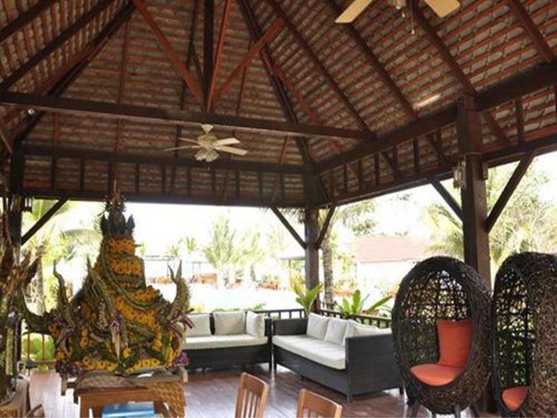 Nakara Longbeach Resort